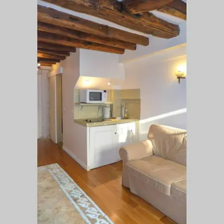 Apartment Republique-volta 2 Pieces De Charme *
